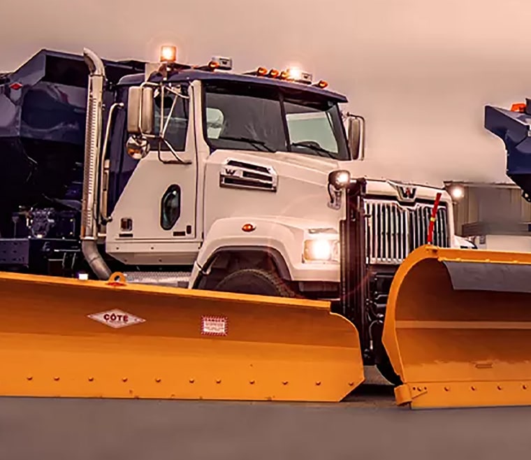 ProCam Division Côté<br>pour vos besoins en Chasse-neiges Installation de Moulures de Finition